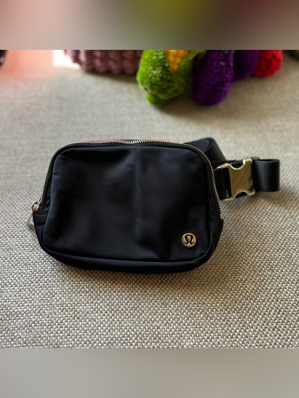 GUC Lululemon Everywhere Belt Bag 1L *Metal Hardware, Black/Gold, Rare